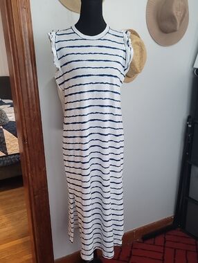 Striped Sleeveless White and Navy Maxi Dress